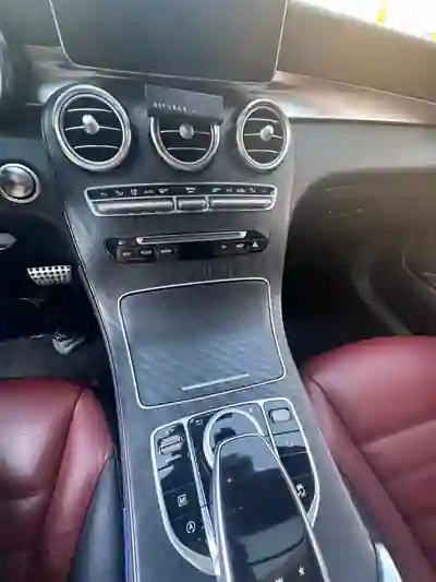Mercedes-Benz GLC 250 2017 - 35500 EUR, 1998 km - 1998km - foto 13 de 15