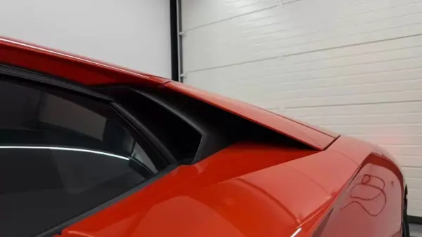 Lamborghini Aventador 2012 - 349900 EUR, 17929 km - AUTO.MOTO.pt - 17929km - foto 16 de 39