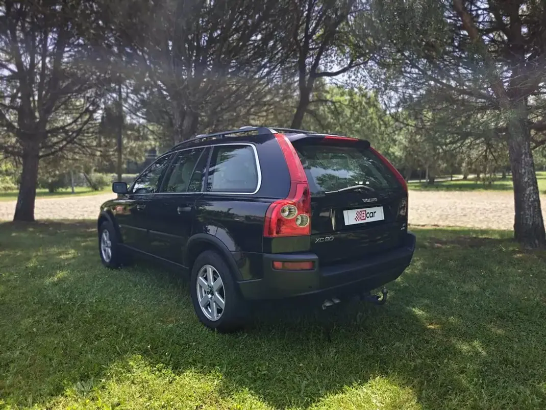 Volvo XC 90 2005 - 8490 EUR, 243750 km - AUTO.MOTO.pt - 243750km - foto 9 de 35