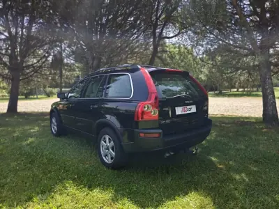 Volvo XC 90 2005 - 8490 EUR, 243750 km - AUTO.MOTO.pt - 243750km - foto 9 de 35