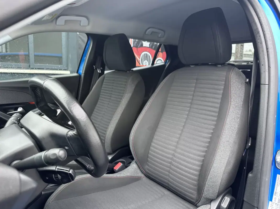 Peugeot 2008 2021 - 14900 EUR, 159000 km - AUTO.MOTO.pt - 159000km - foto 14 de 31