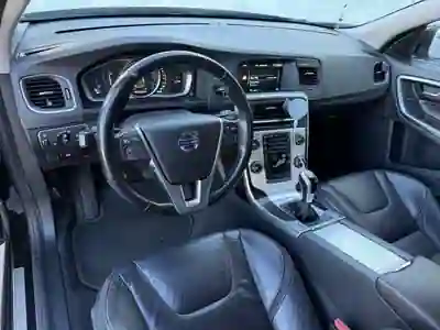Volvo V60 2016 — foto 4 de 15