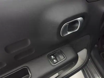 Citroën C3 2018 - 9950 EUR, 133750 km - AUTO.MOTO.pt - 133750km - foto 20 de 43