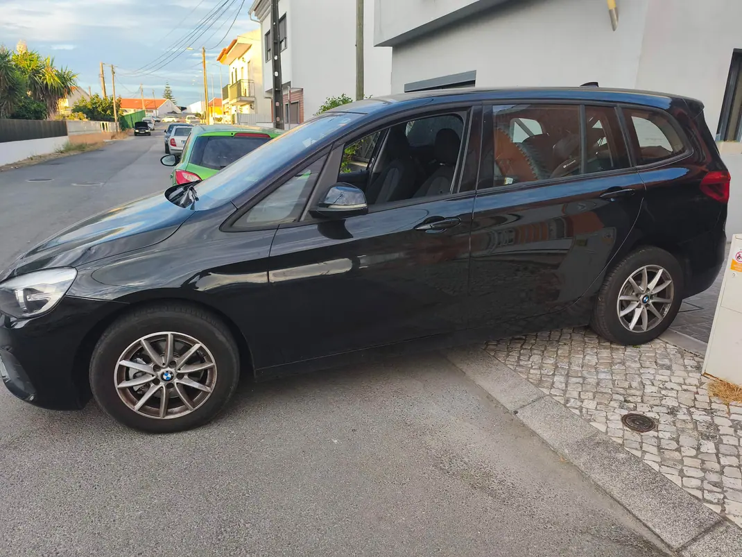 BMW 216 Gran Tourer 2015 - 10999 EUR, 204300 km - 204300km - foto 3 de 11