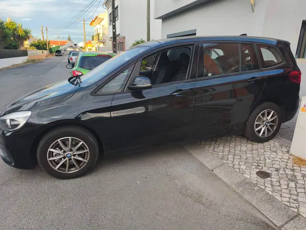BMW 216 Gran Tourer d 7L Advantage 2015 Diesel — 204 300 km · Lisboa BMW 216 Gran Tourer d 7L Advantage 2015 Diesel