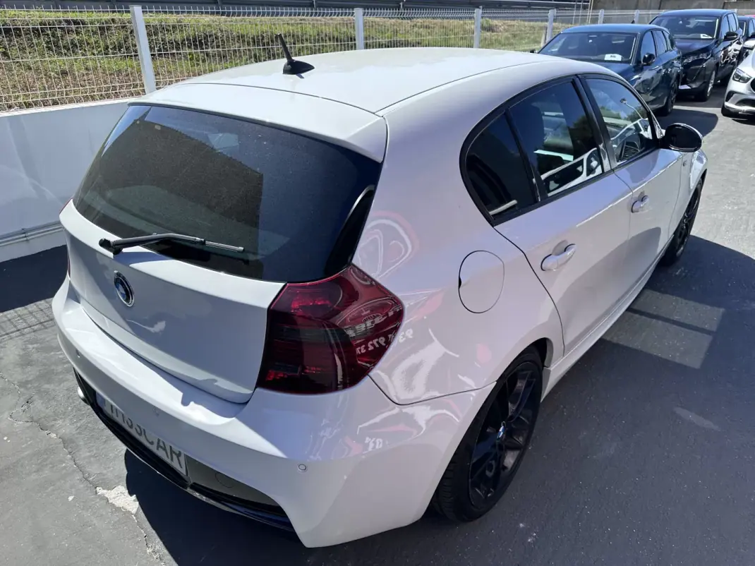 BMW 118 2009 - 9900 EUR, 177000 km - AUTO.MOTO.pt - 177000km - foto 10 de 46