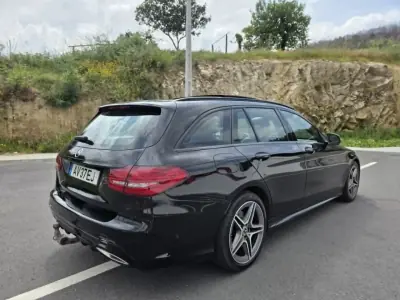 Mercedes-Benz C 300 2019 - 28490 EUR, 230000 km - AUTO.MOTO.pt - 230000km - foto 13 de 17