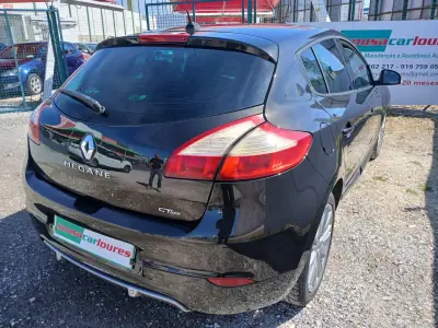 Renault Mégane 2010 - 7800 EUR, 122607 km - AUTO.MOTO.pt - 122607km - foto 8 de 29