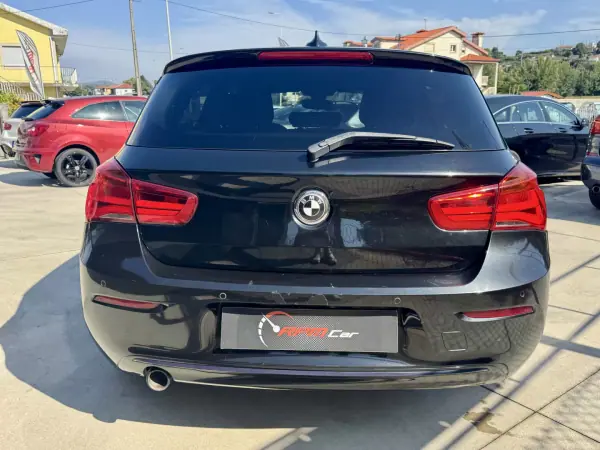 BMW 116 2017 - 14999 EUR, 169000 km - 169000km - foto 8 de 21