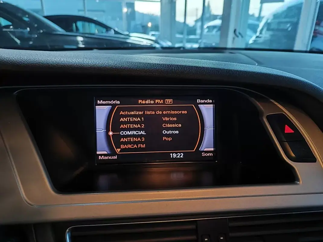 Audi A4 Avant 2009 - 12950 EUR, 231500 km - AUTO.MOTO.pt - 231500km - foto 28 de 36