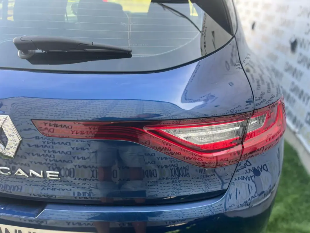 Renault Mégane 2017 - 15500 EUR, 164000 km - AUTO.MOTO.pt - 164000km - foto 7 de 8