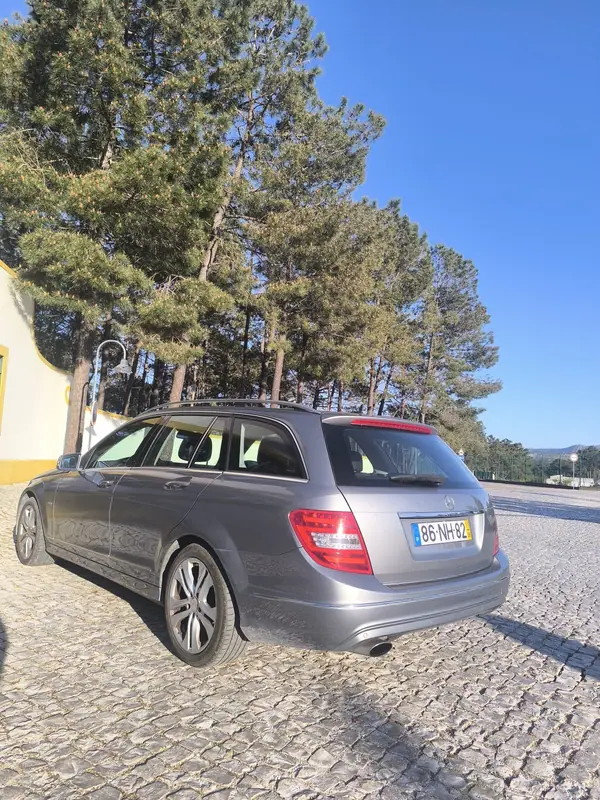 Mercedes-Benz C 220 2011 - 12500 EUR, 160000 km - AUTO.MOTO.pt - 160000km - foto 3 de 15