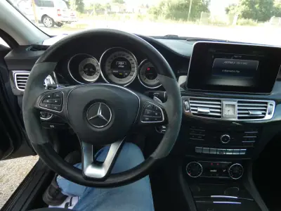 Mercedes-Benz CLS 250 2015 - 22500 EUR, 278000 km - AUTO.MOTO.pt - 278000km - foto 31 de 42