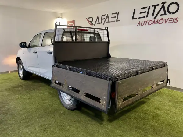 Isuzu D-Max 2023 - 32950 EUR, 32000 km - AUTO.MOTO.pt - 32000km - foto 9 de 26