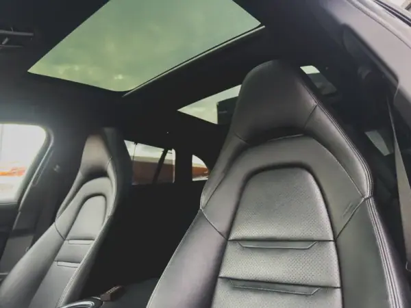 Porsche Panamera Sport Turismo 2019 - 67480 EUR, 97640 km - AUTO.MOTO.pt - 97640km - foto 3 de 71
