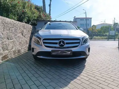 Mercedes-Benz GLA 220 2014 — foto 2 de 17