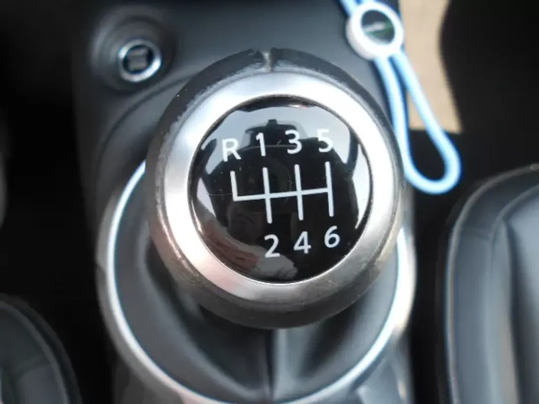 Nissan Juke 2024 - 20900 EUR, 44989 km - 44989km - foto 13 de 15