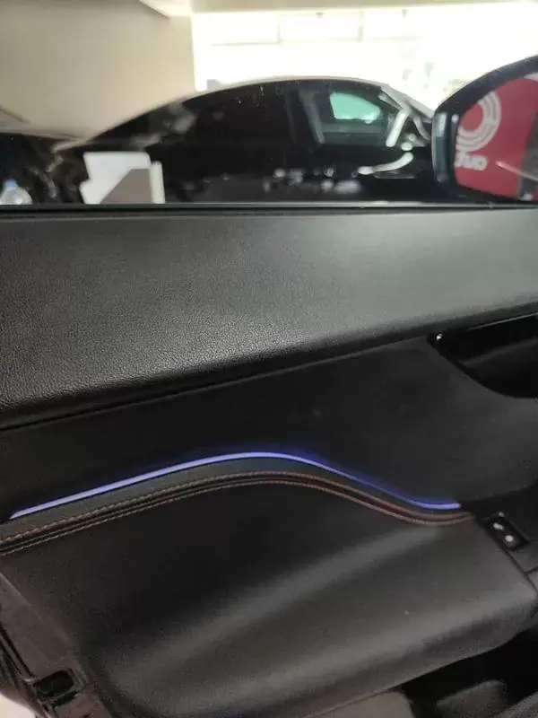 Jaguar F-Pace 2017 - 19750 EUR, 156000 km - AUTO.MOTO.pt - 156000km - foto 26 de 43