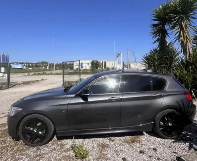 BMW 118 2014 - 15999 EUR, 193000 km - 193000km - foto 4 de 30