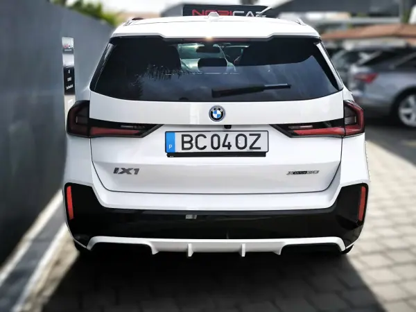 BMW iX1 xDrive30 Pack Desportivo M 2023 Electric