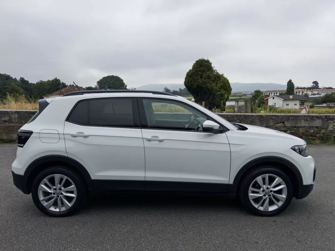 Volkswagen T-Cross 2019 - 17990 EUR, 105000 km - 105000km - foto 8 de 39