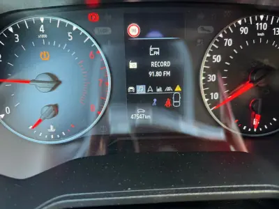 Renault Clio 2023 - 16900 EUR, 47001 km - AUTO.MOTO.pt - 47001km - foto 3 de 19