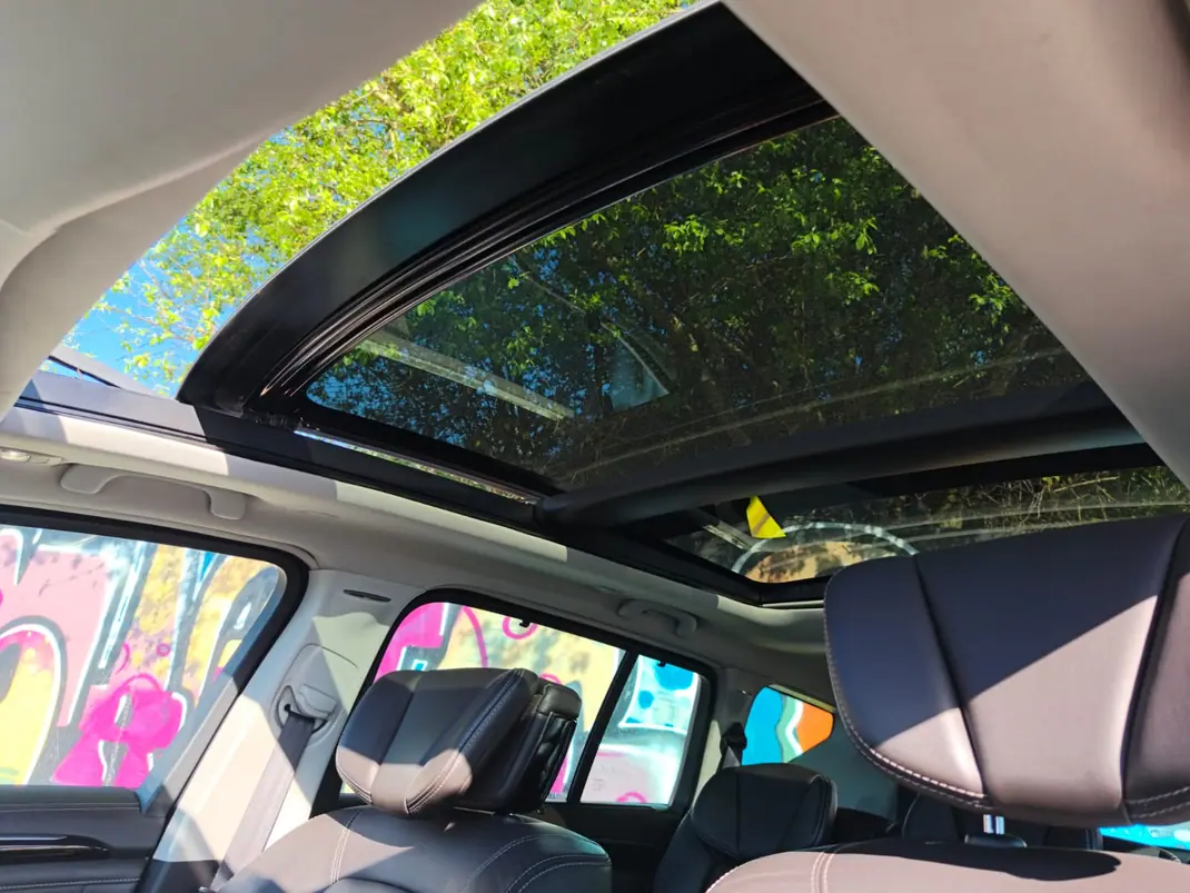 Renault Espace 2016 - 16450 EUR, 171955 km - AUTO.MOTO.pt - 171955km - foto 25 de 31