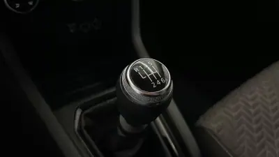 Renault Clio 2021 - 11490 EUR, 171078 km - AUTO.MOTO.pt - 171078km - foto 11 de 27