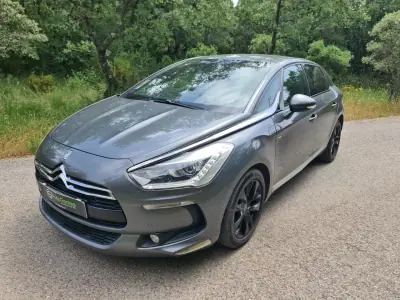 Citroën DS5 2013 - 12950 EUR, 199990 km - AUTO.MOTO.pt - 199990km - foto 3 de 20