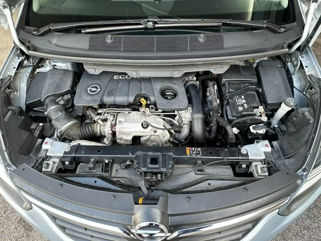 Opel Zafira 2018 - 13900 EUR, 128674 km - AUTO.MOTO.pt - 128674km - foto 36 de 36