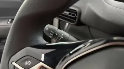 Peugeot PARTNER GIRAFON 2019 - 12990 EUR, 173169 km - AUTO.MOTO.pt - 173169km - foto 15 de 23
