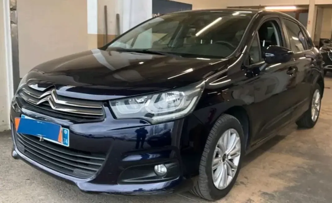 Citroën C4 2016 - 8900 EUR, 139856 km - AUTO.MOTO.pt - 139856km - foto 1 de 3