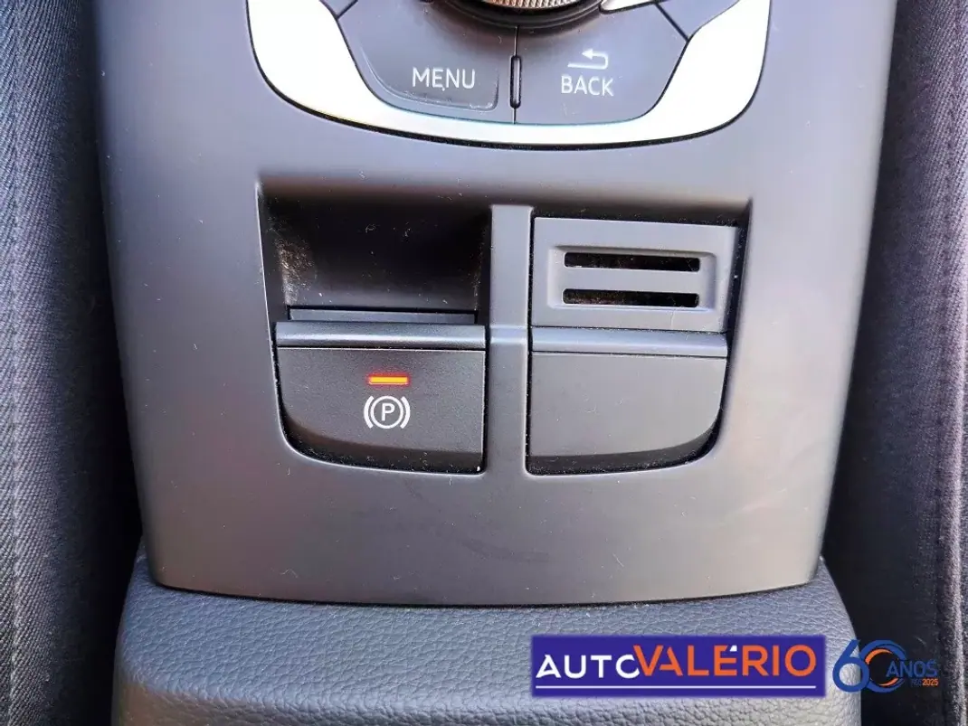 Audi A3 Sportback 2019 - 18950 EUR, 88596 km - AUTO.MOTO.pt - 88596km - foto 26 de 34