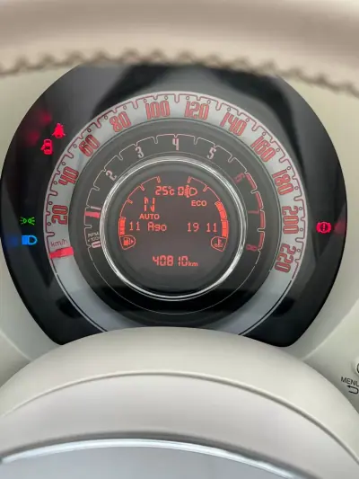 Fiat 500 2018 - 13500 EUR, 40000 km - AUTO.MOTO.pt - 40000km - foto 60 de 78