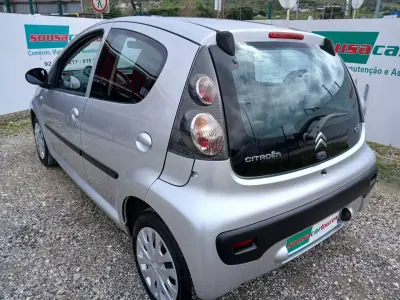 Citroën C1 2013 - 5650 EUR, 177053 km - AUTO.MOTO.pt - 177053km - foto 10 de 24