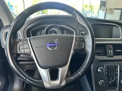 Volvo V40 2014 - 9840 EUR, 209700 km - 209700km - foto 10 de 23