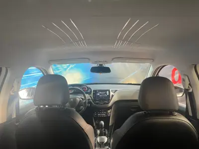 Peugeot 2008 2015 - 8500 EUR, 166000 km - AUTO.MOTO.pt - 166000km - foto 32 de 44