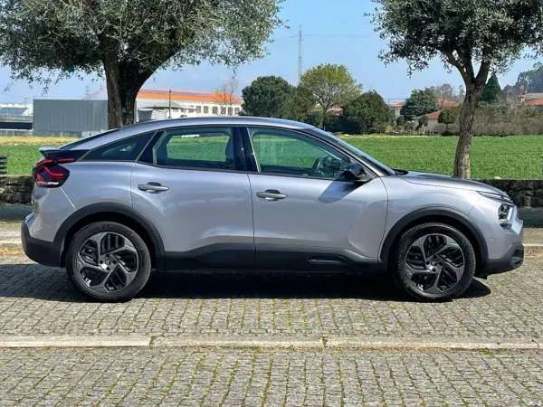 Citroën C4 2022 - 15900 EUR, 89000 km - AUTO.MOTO.pt - 89000km - foto 5 de 32