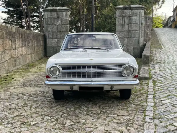 Opel Olympia 1965 - 25000 EUR, 92000 km - AUTO.MOTO.pt - 92000km - foto 3 de 37