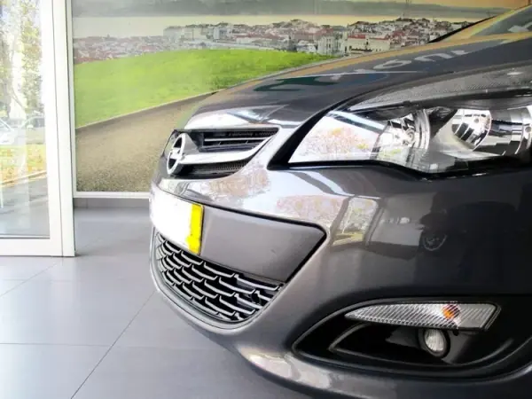 Opel Astra Sports Tourer 2016 - 7490 EUR, 250000 km - AUTO.MOTO.pt - 250000km - foto 4 de 49
