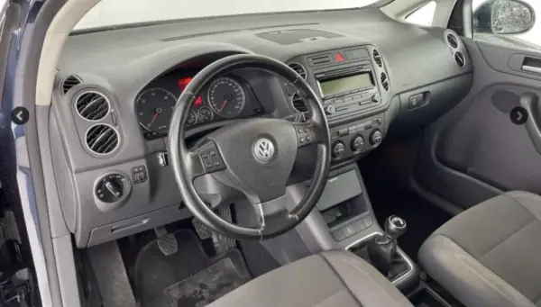 Volkswagen Golf Plus 2008 - 95 EUR, 202113 km - AUTO.MOTO.pt - 202113km - foto 7 de 9