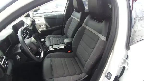 Citroën C4 2022 - 17650 EUR, 113000 km - AUTO.MOTO.pt - 113000km - foto 3 de 55