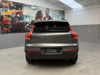 Volvo XC 40 2019 - 21990 EUR, 29511 km - foto 6 de 22