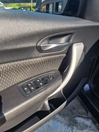 BMW 118 2013 - 14990 EUR, 153210 km - AUTO.MOTO.pt - 153210km - foto 9 de 24