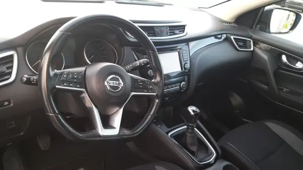 Nissan Qashqai 2018 - 18650 EUR, 149986 km - AUTO.MOTO.pt - 149986km - foto 4 de 38