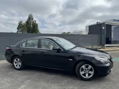 BMW 520 2008 - 12950 EUR, 192000 km - AUTO.MOTO.pt - 192000km - foto 3 de 10