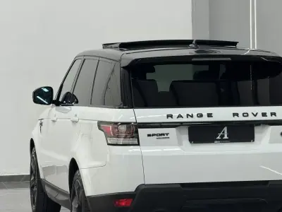 Land Rover Range Rover Sport 2016 - 31990 EUR, 220000 km - AUTO.MOTO.pt - 220000km - foto 11 de 42