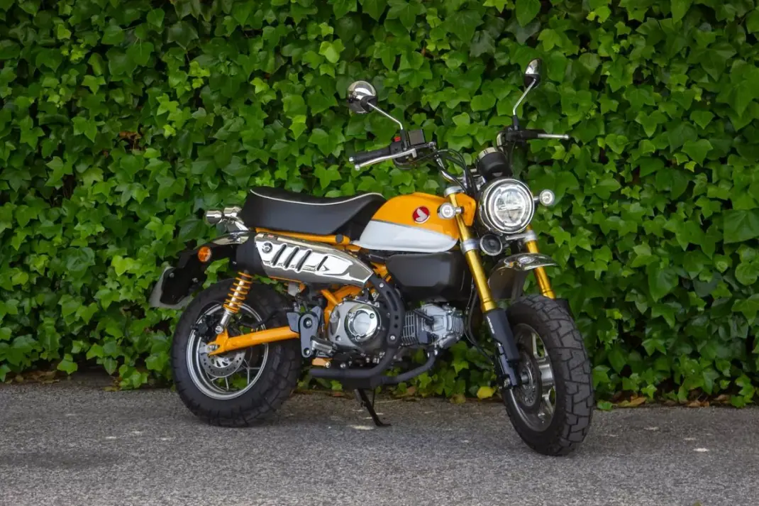 Honda Monkey 2020 - 5400 EUR, 2107 km - AUTO.MOTO.pt - 2107km - foto 1 de 7