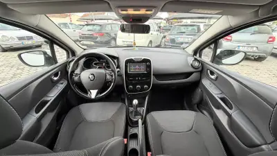 Renault Clio 2016 - 10500 EUR, 161074 km - AUTO.MOTO.pt - 161074km - foto 11 de 17