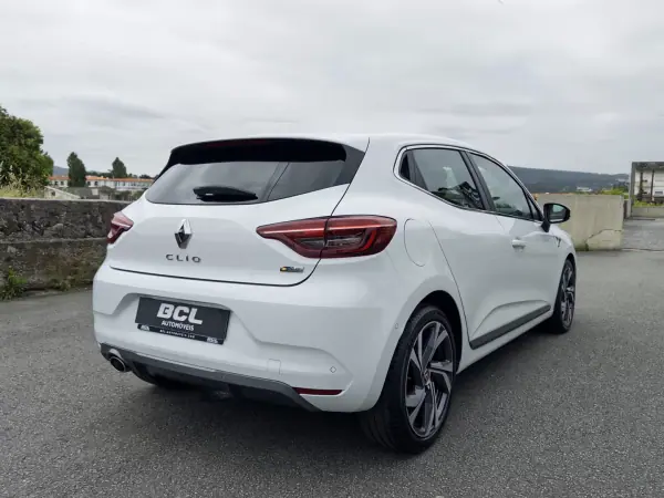 Renault Clio 2020 - 14990 EUR, 113000 km - AUTO.MOTO.pt - 113000km - foto 6 de 38